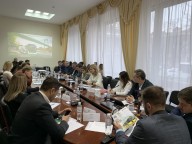 Круглий стіл парламентаріїв, влади і виробників щодо розвитку електротранспорту